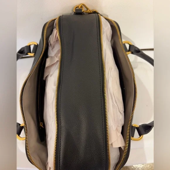 NWT Medium Gramercy Satchel Black Pebble Leather - Picture 3 of 5